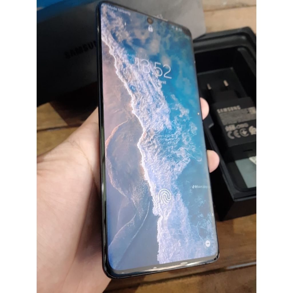 samsung s20 plus minus tompel