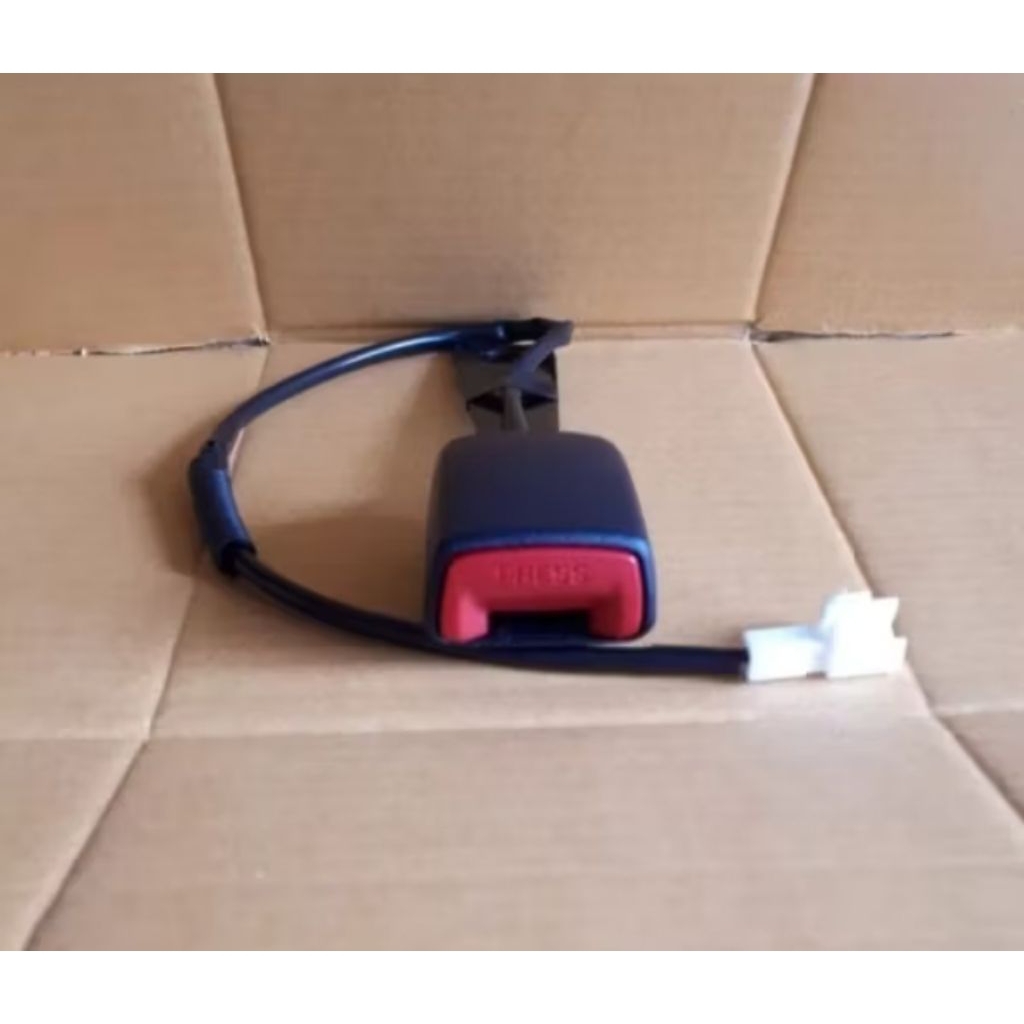 colokan safety belt seal belt hitam innova fortuner lama original