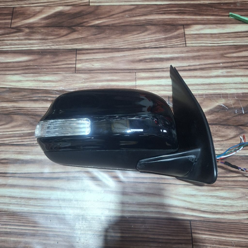 Spion Daihatsu Luxio Type X Reatrac Sebelah Kanan Original Second