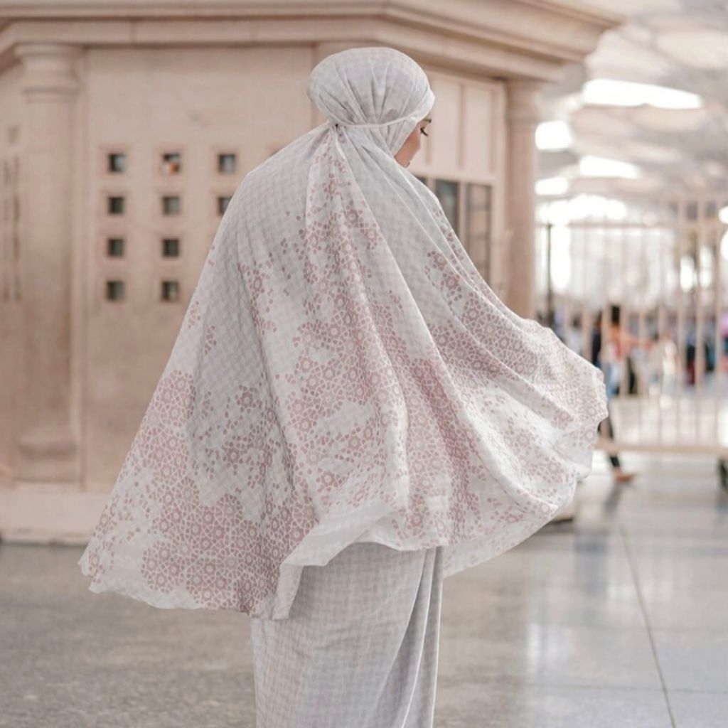 READY STOCK Buttonscarves Mukena Haramain White Prayer Robe Set