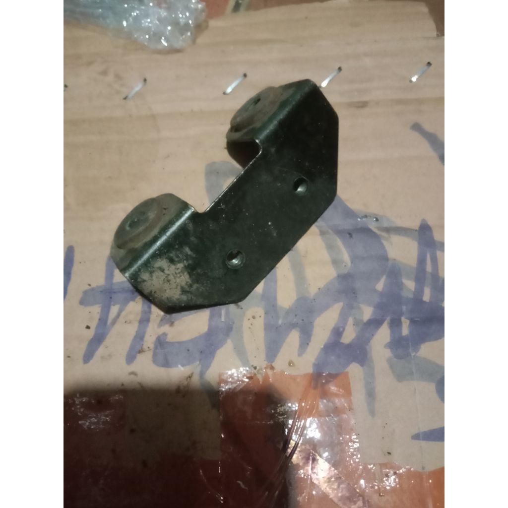 breket lampu stop f1zr f1z force ori