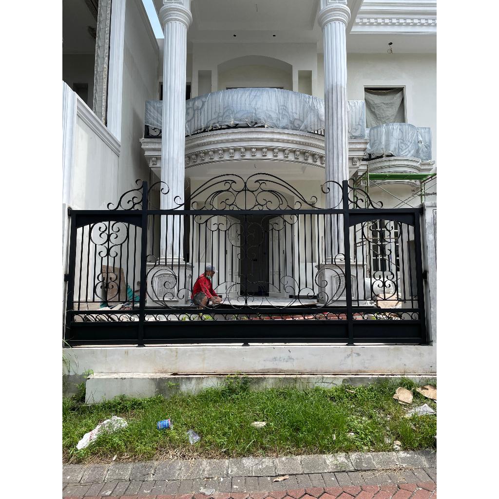 Pagar Rumah Klasik Mewah