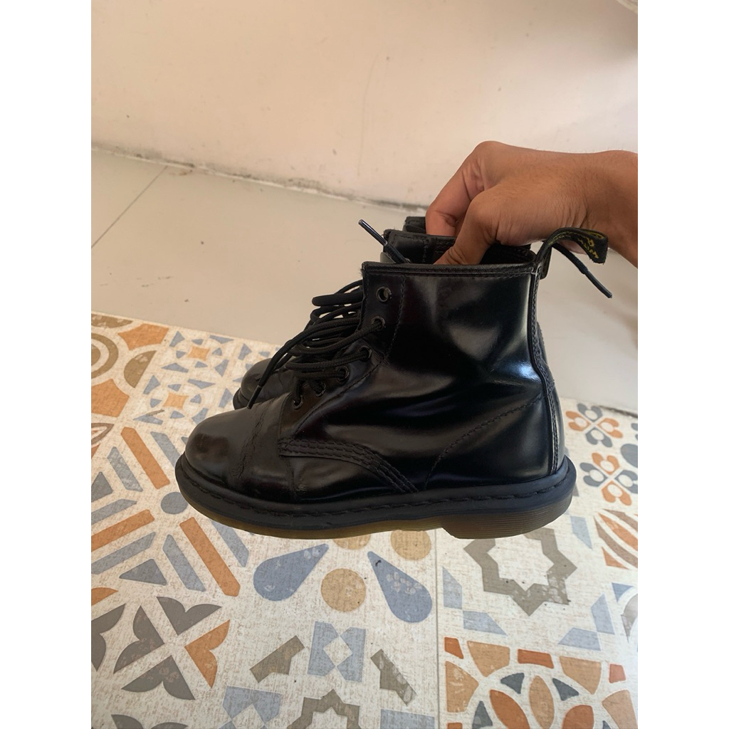 Dr. Martens 101 Black Smooth