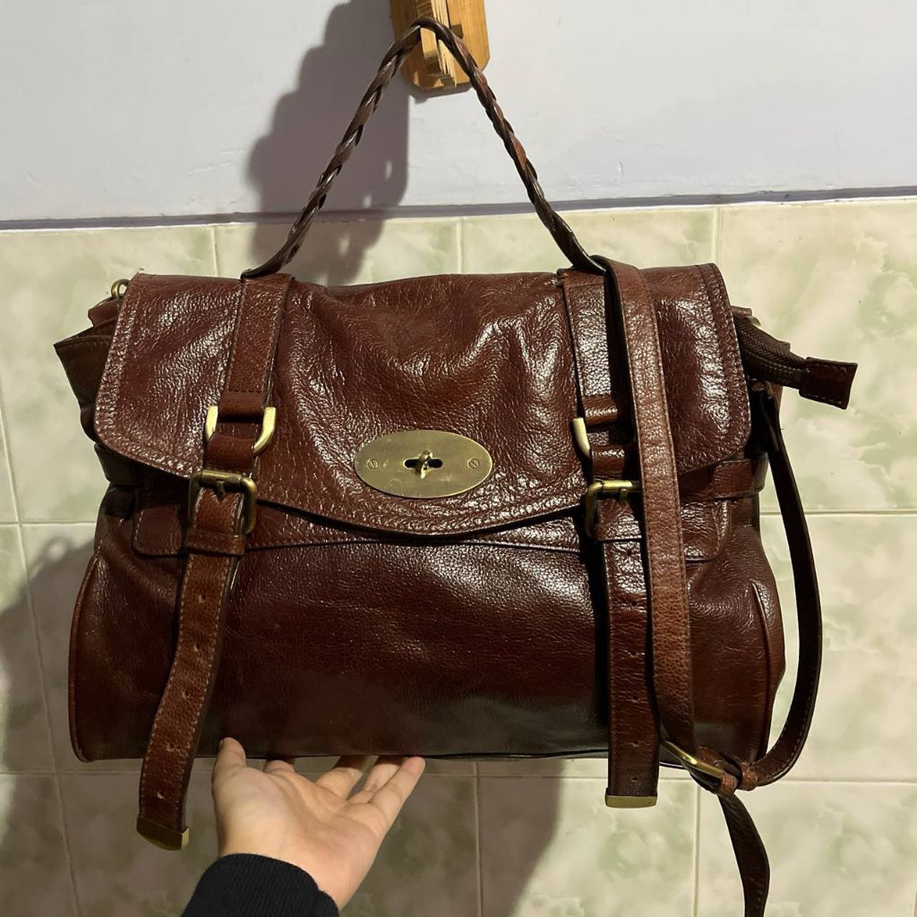 Tas Kulit Asli warna Chocolate | Slingbag Kulas bisa buat Kerja & Kuliah | Muat Banyak | Preloved Be