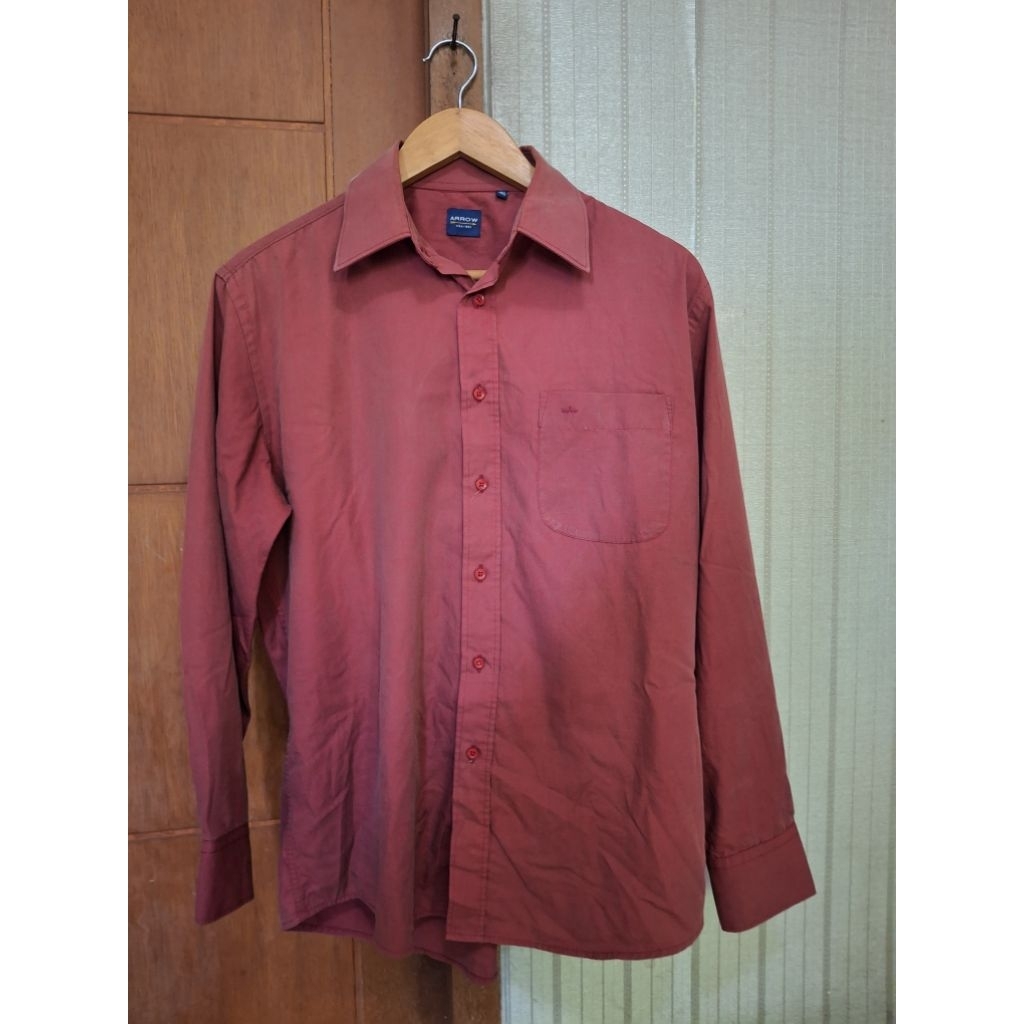 Kemeja Lengan Panjang Warna Merah Merek Arrow USA 1851