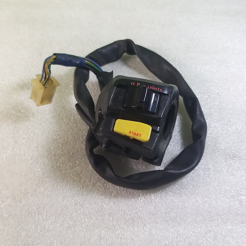 Saklar Holder Kanan Tiger Revo Tiger 2000 Original