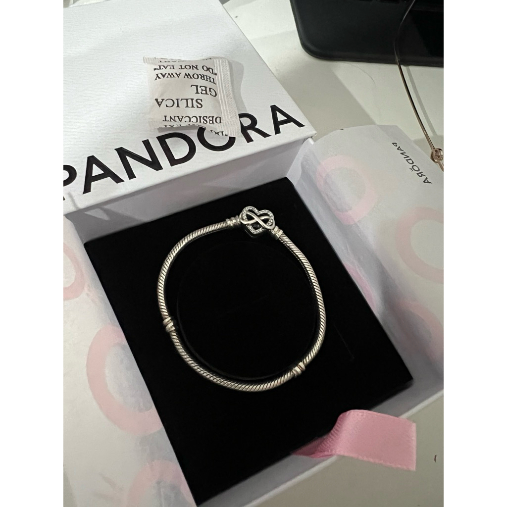 preloved pandora bracelet size 17