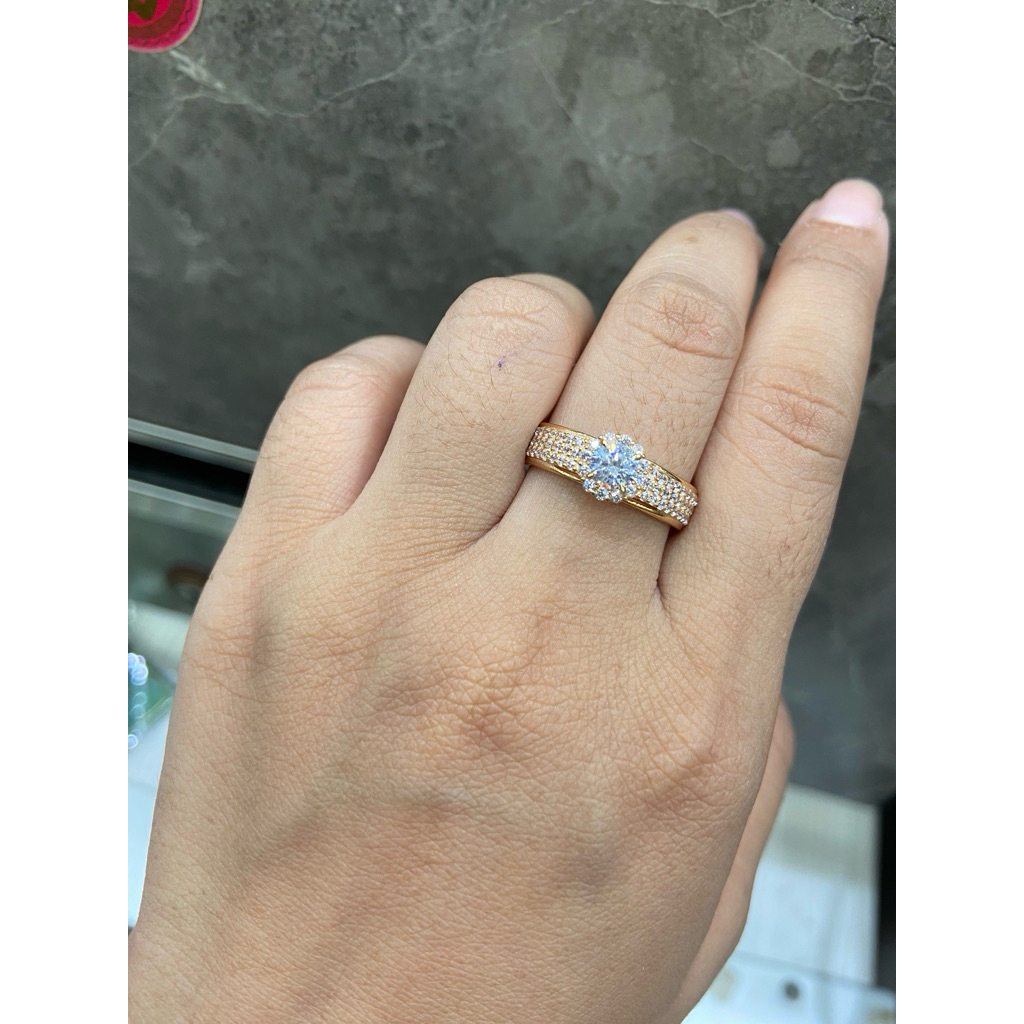 Cincin Emas Diamond Yellowgold Md