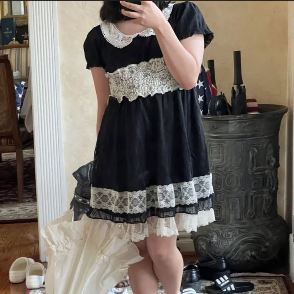 Tralala female horror protagonist babydoll lace dress kawaii kawai coquette dollete gothic grunge pr