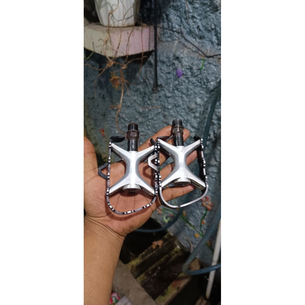 pedal suntour XC comp