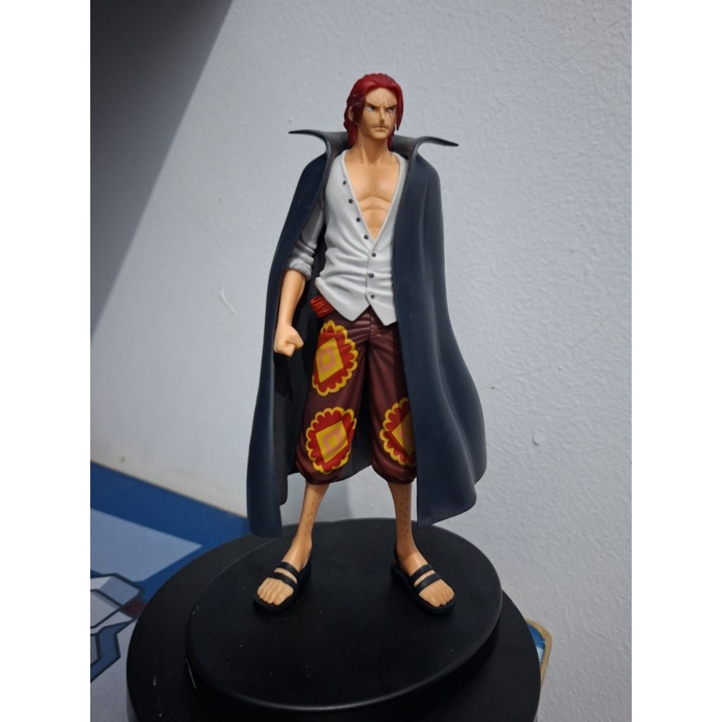 FIGUR SHANKS ONE PIECE