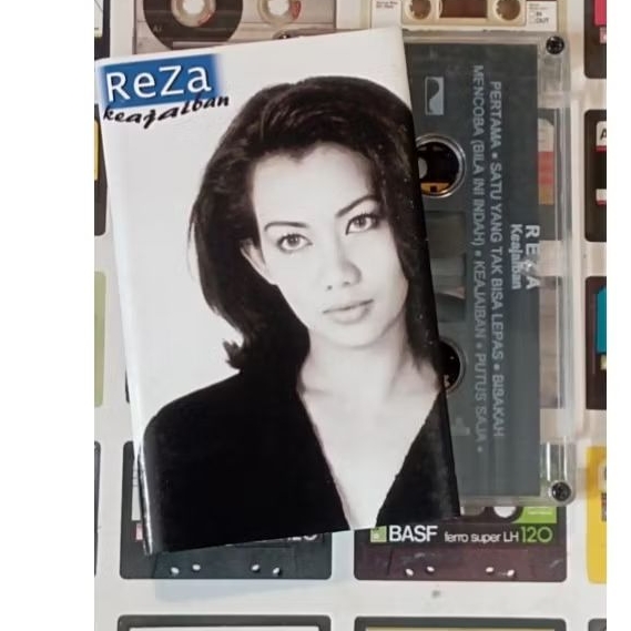 kaset pita reza artamevia keajaiban