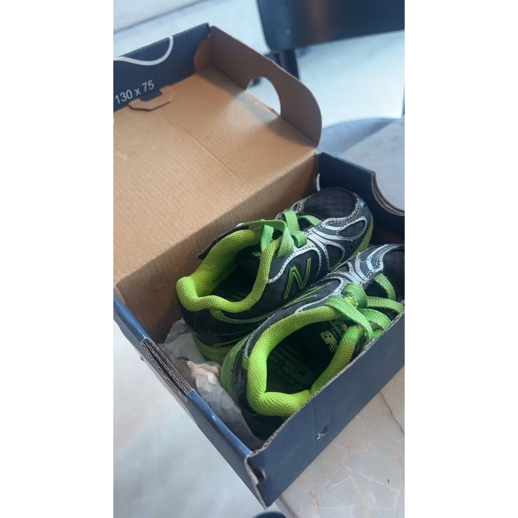 NB new balance kids original PL Prleoved