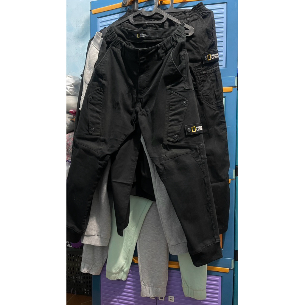 celana cargo natgeo original size 76 (liping 76 merar sampe 90) bahan elastis nyaman