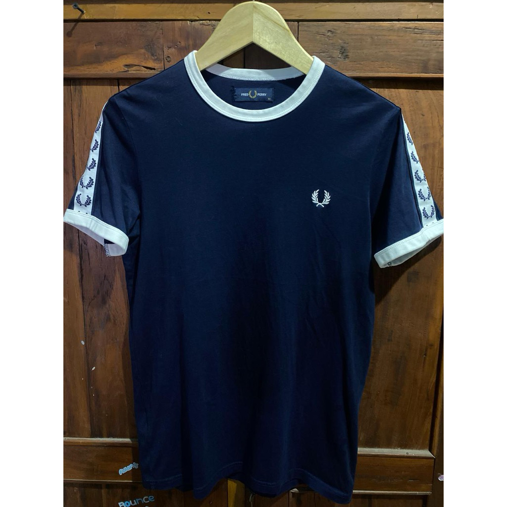 T-shirt Fred perry/kaos fred perry/fred perry tapped/fred perry original