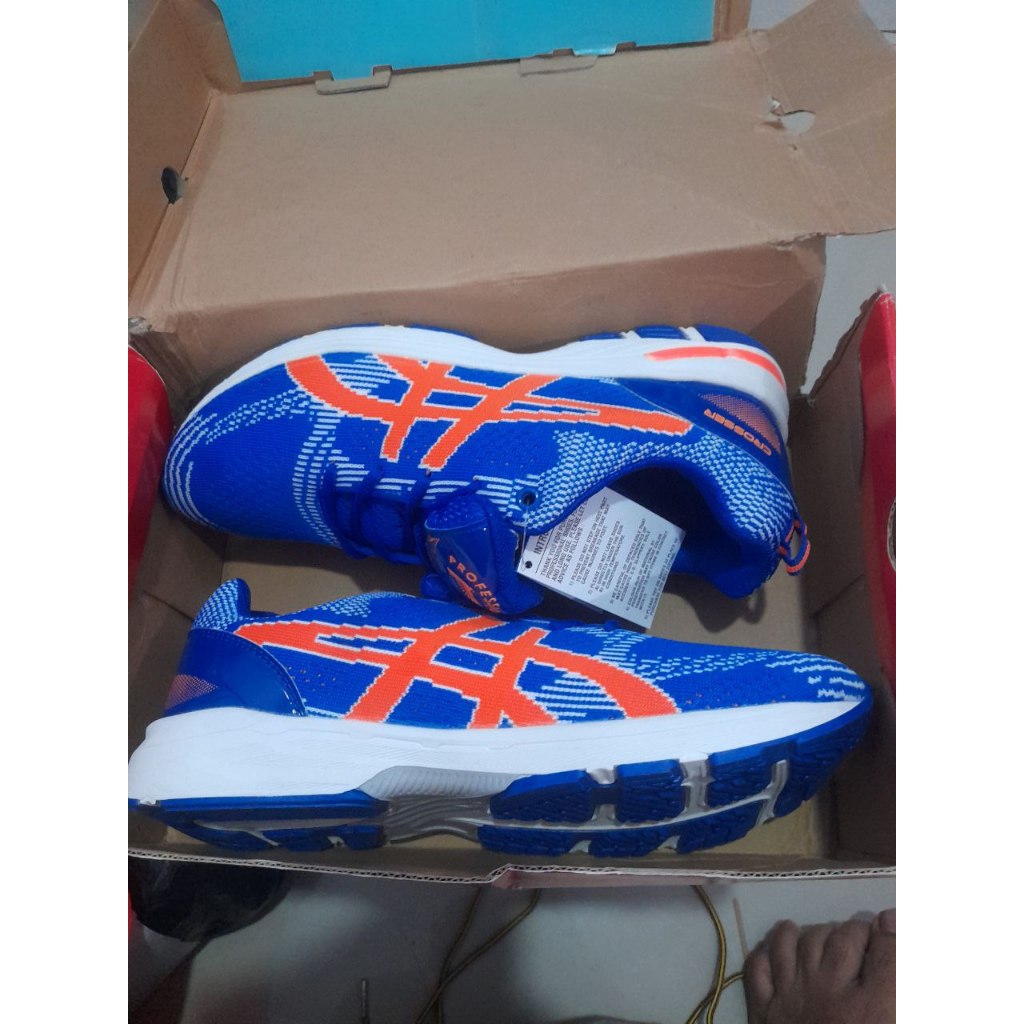 Sepatu Professional Running & Jogging no 42