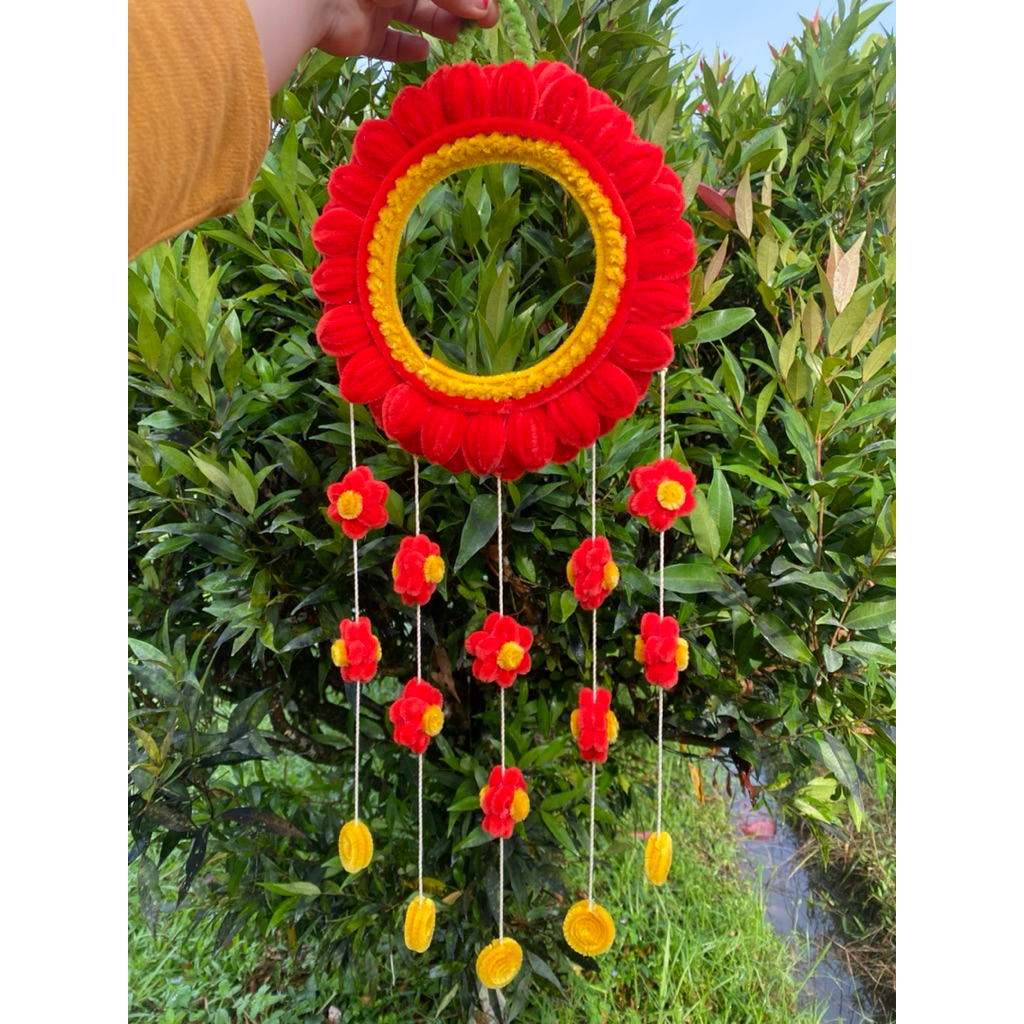 Bunga juntai bunga gantung dinding kawat bulu