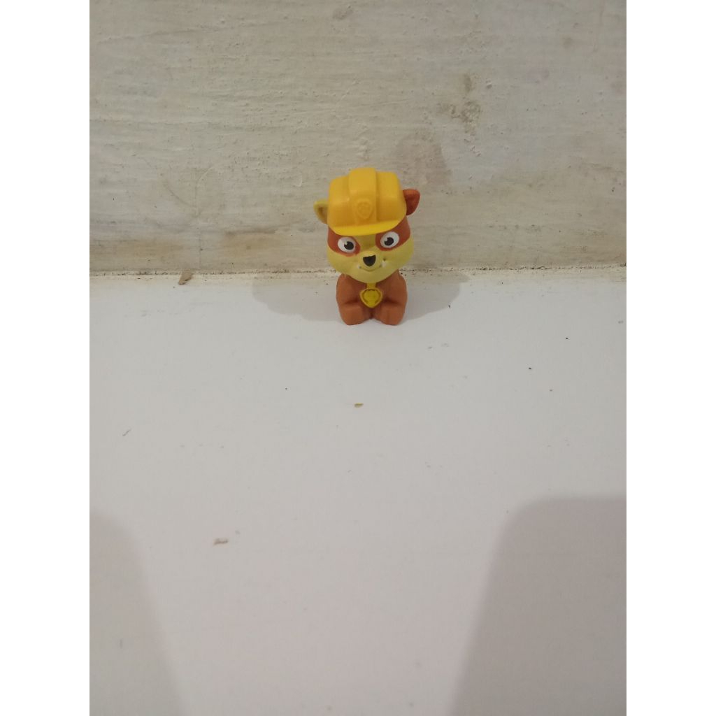 mainan figure Paw patrol SML yellow