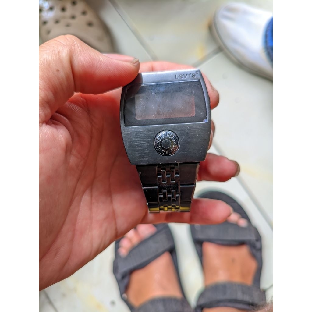 jam levis bahan matot