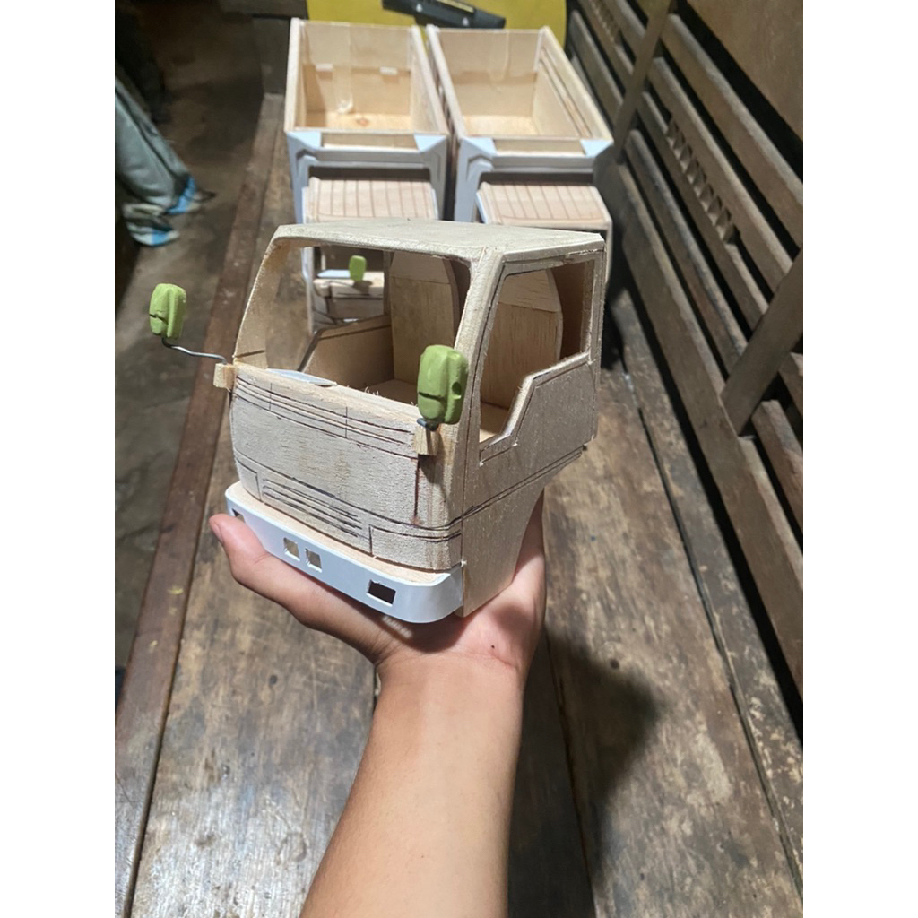 Kabin miniatur truk model ragasa skala 14