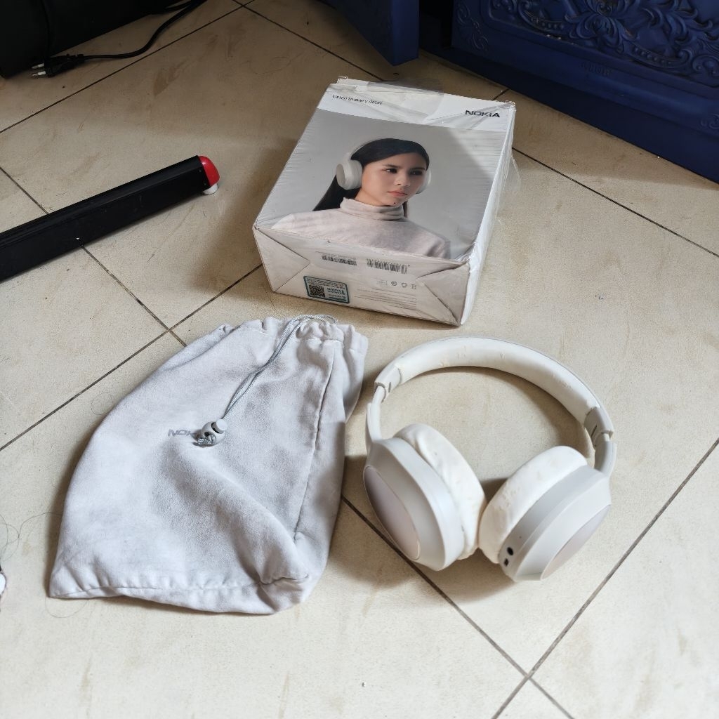 Nokia E1200 ANC Wireless HeadPhone HeadSet Second Bekas