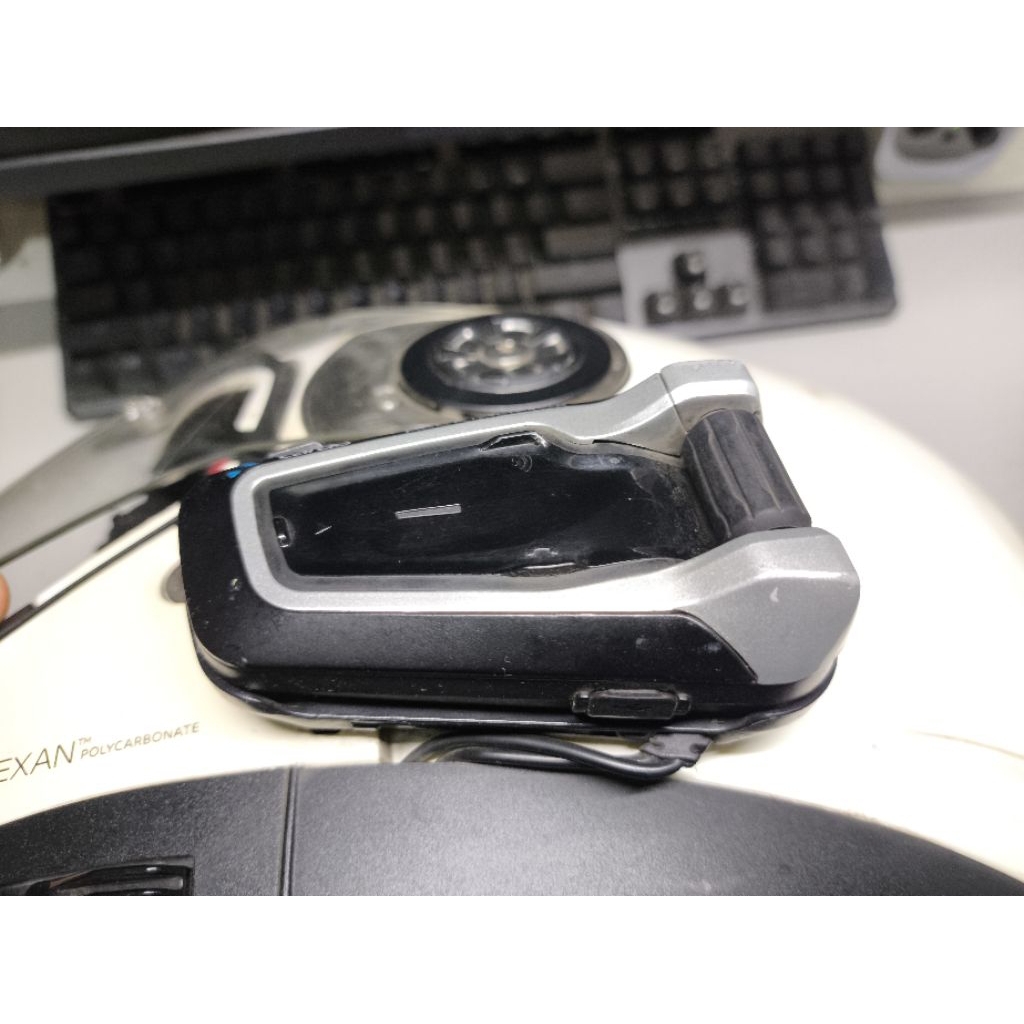 Cardo Packtalk Bold second single loose pack