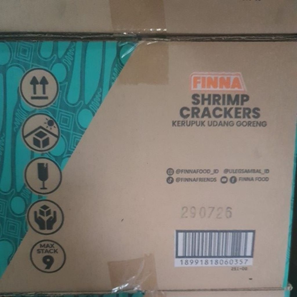 kerupuk finna 1 dus 120pcs sachet / kerupuk udang finna / krupuk bawang