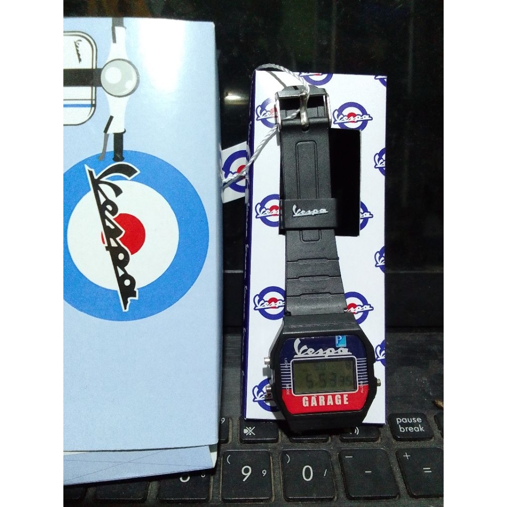 Jam Tangan vespa digital second/ bekas