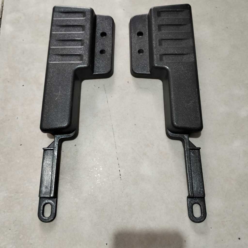 Plastik Pijakan Kaki Bumper Depan ATAS Hino Lohan 500/Pijakan Kaki Bumper HINO Lohan 500