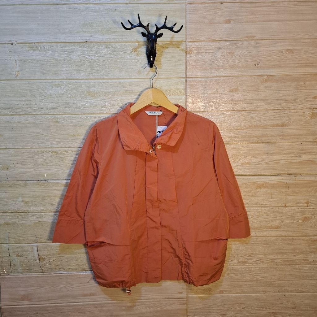 CROCODILE BOXY Jaket lari gunung wanita Size L-XL Jaket parasut anti air waterproff Kode JC9 LD:112 