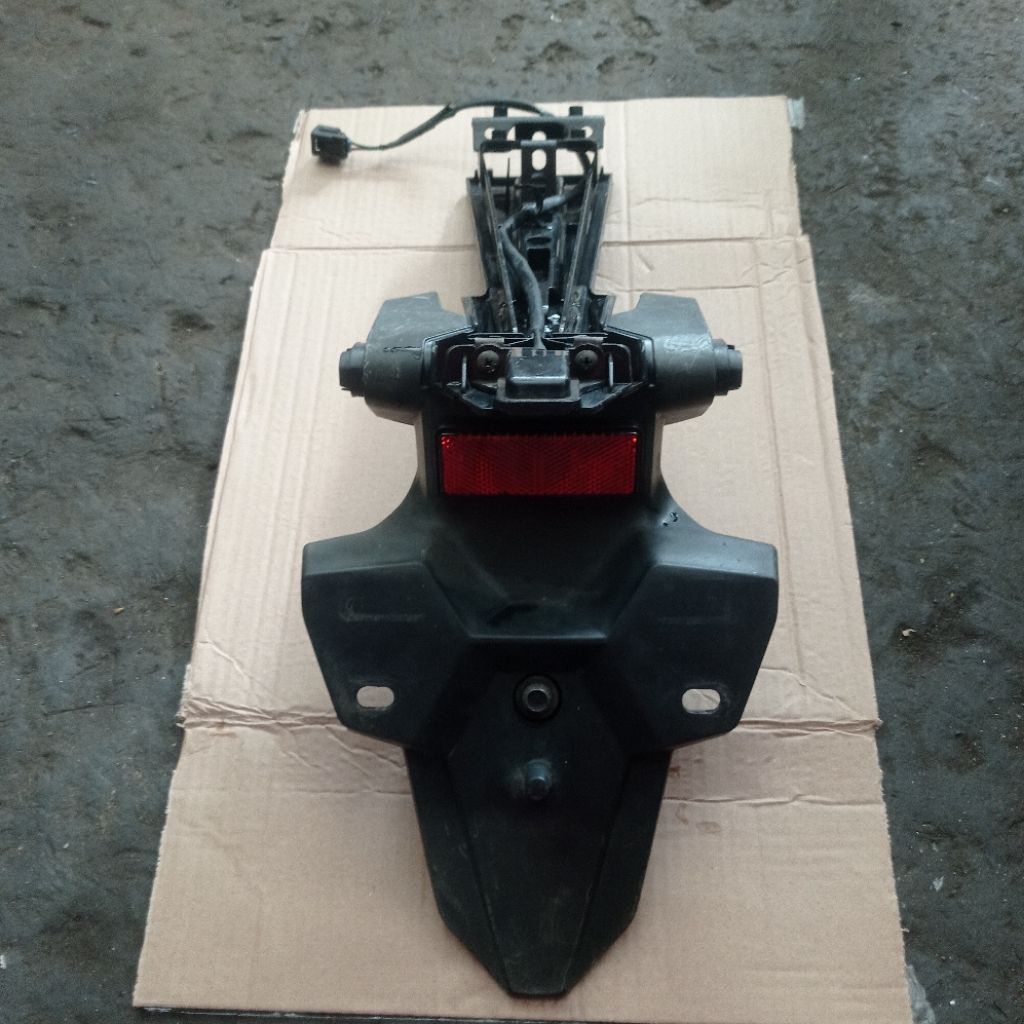 Spakbor Fender Slebor Belakang Honda CBR 150R CBR150R Facelift K45N K45G Ori Copotan