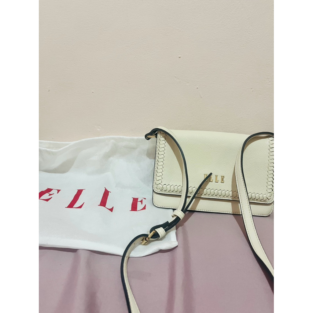 Elle Sling Bag