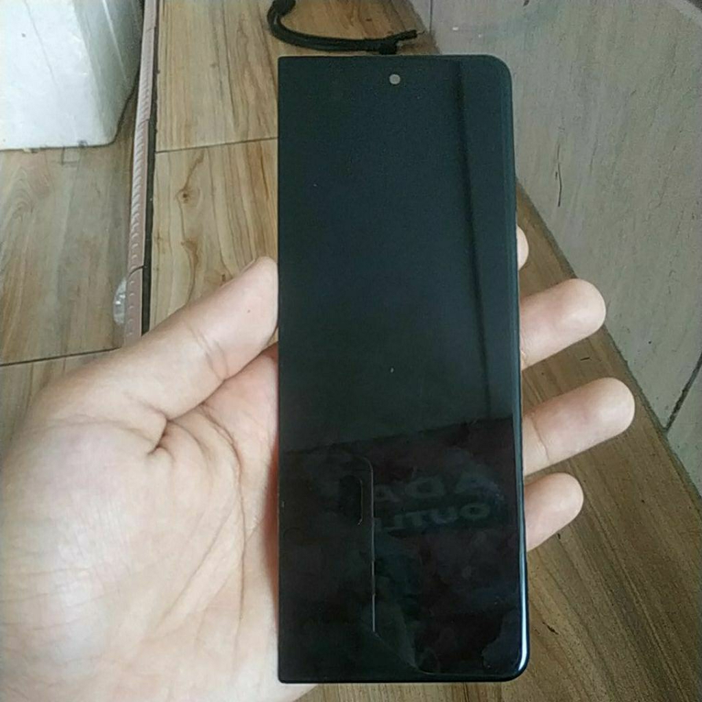 LCD bekas Samsung z fold 3,juall gambling