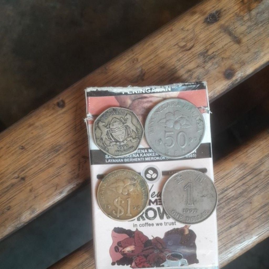 uang 1 pula bostwana, 50 sen malaysia 1997, koin 1$ malaysia 1990, koin one dollar hongkong 1997