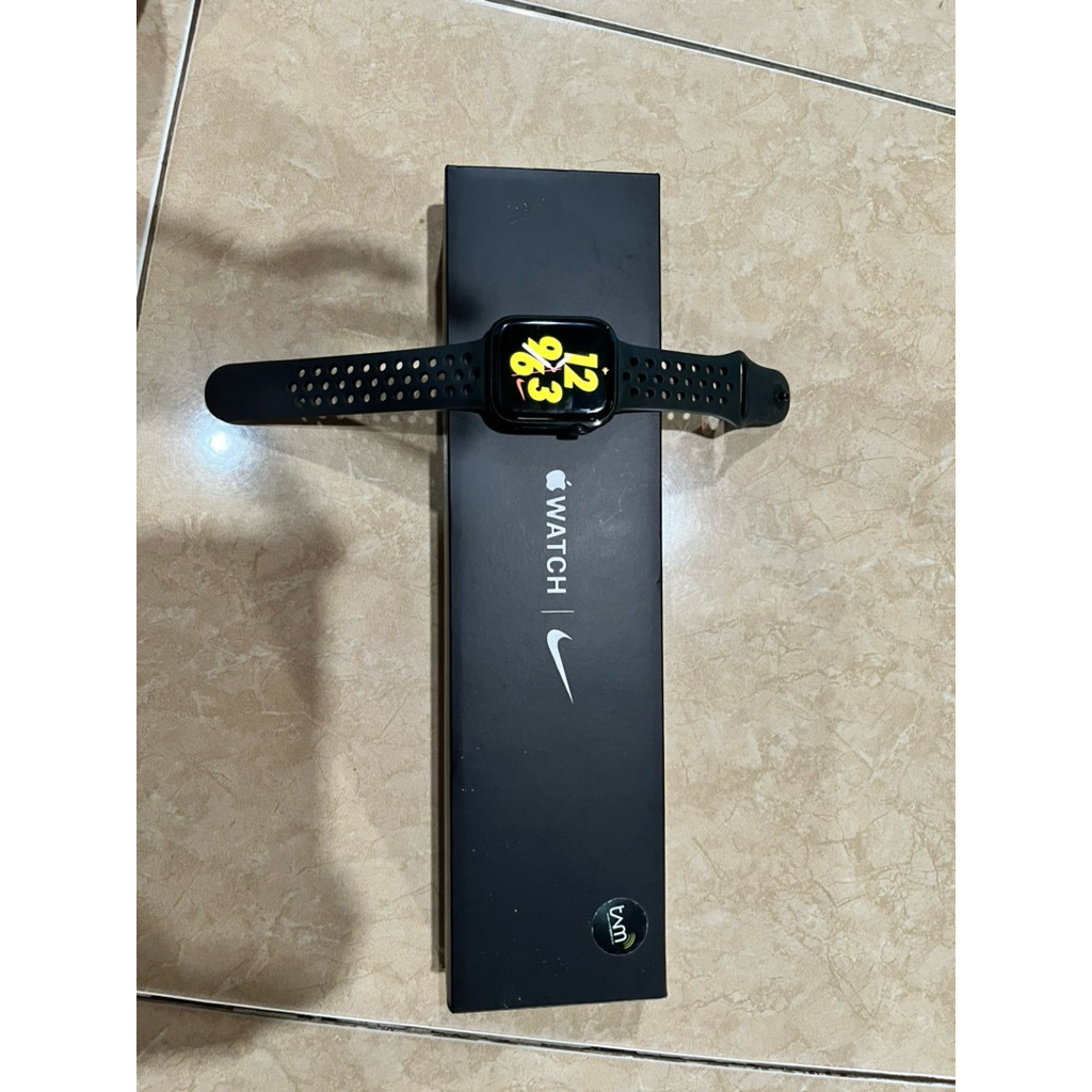 Apple watch 7 45mm nike series ex ibox