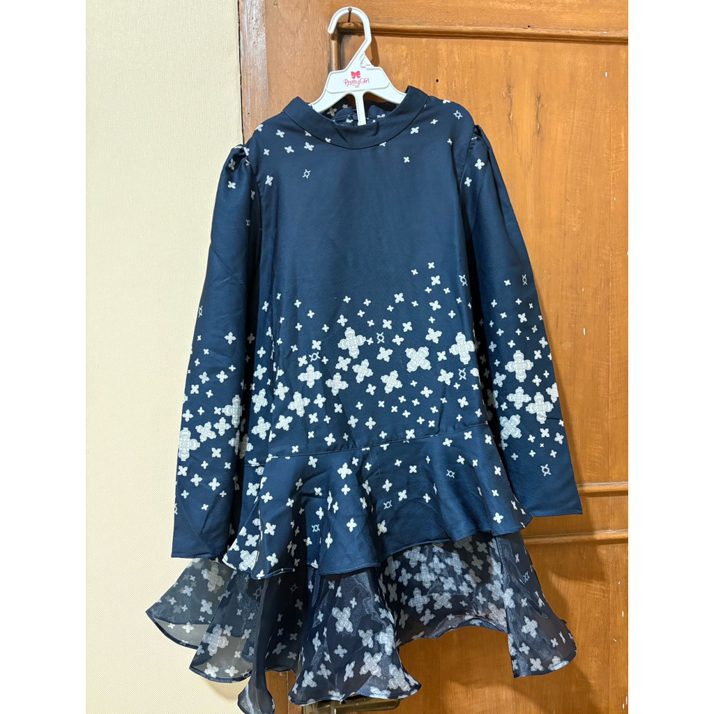 [Preloved] Wearing Klamby blouse