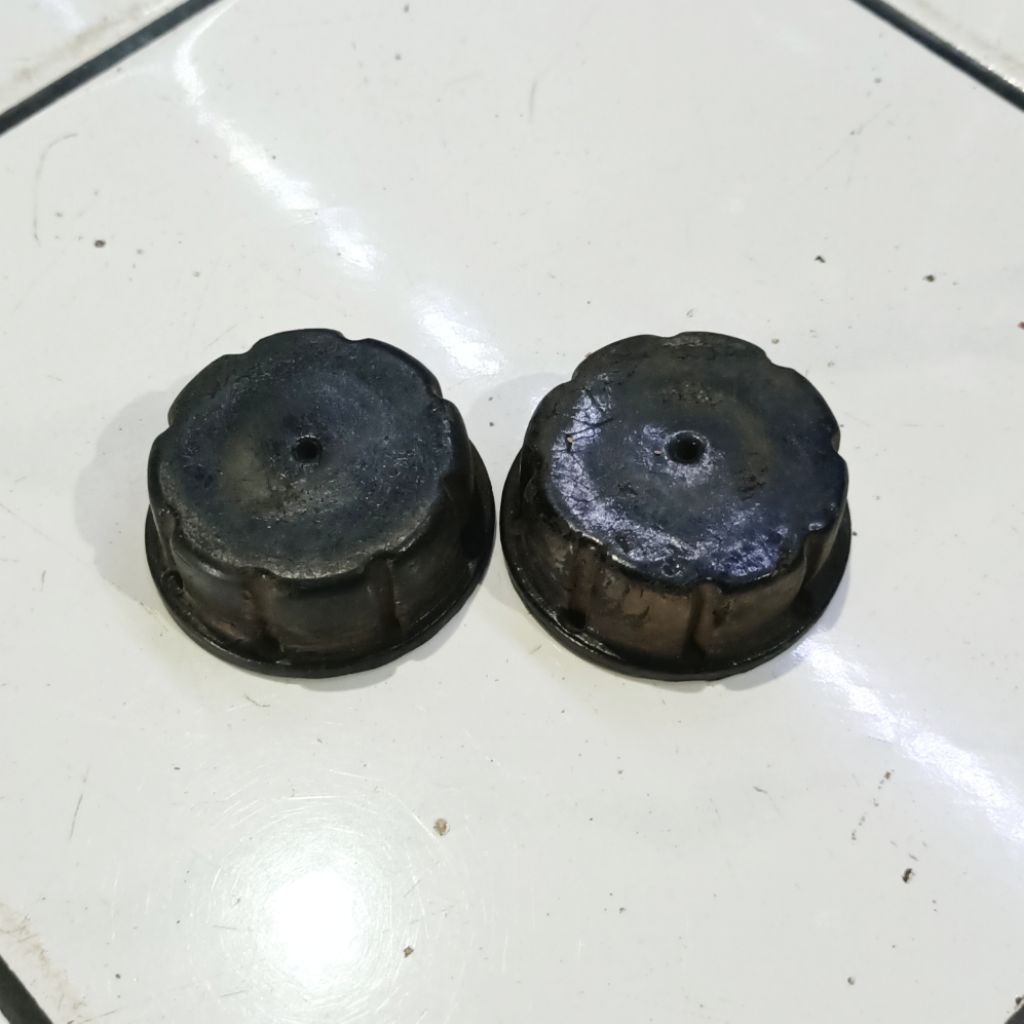 Karet Tahanan Tangki Scorpio Karet Tangki Scorpio New Damper Locating Original Copotan