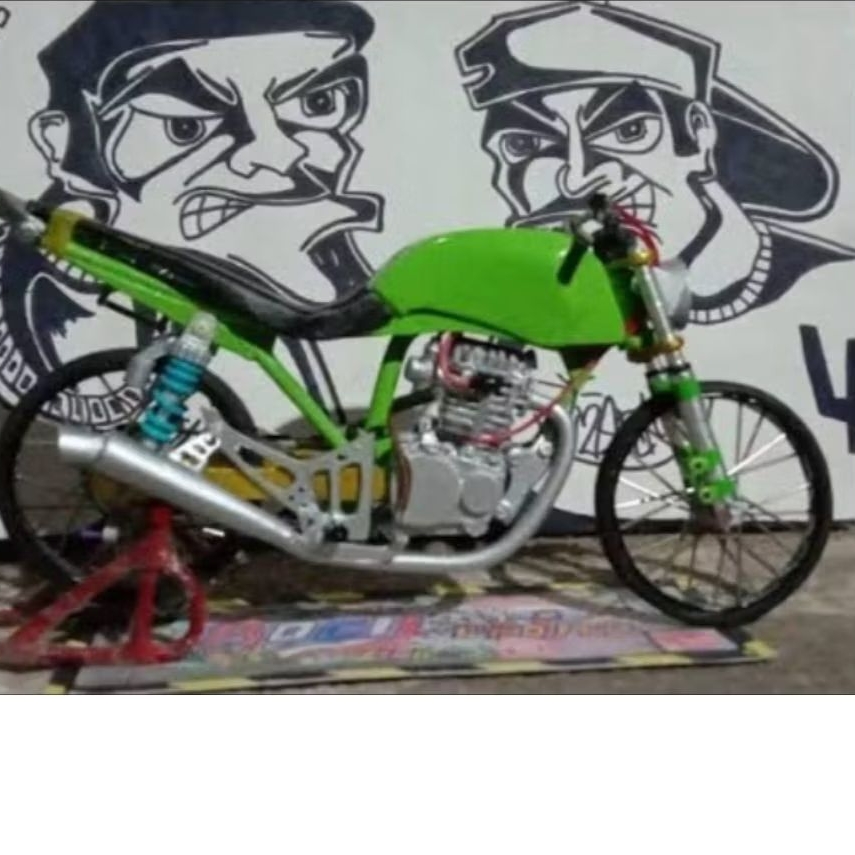 mainan bisa di gas miniatur motor honda tiger bahan berkualitas