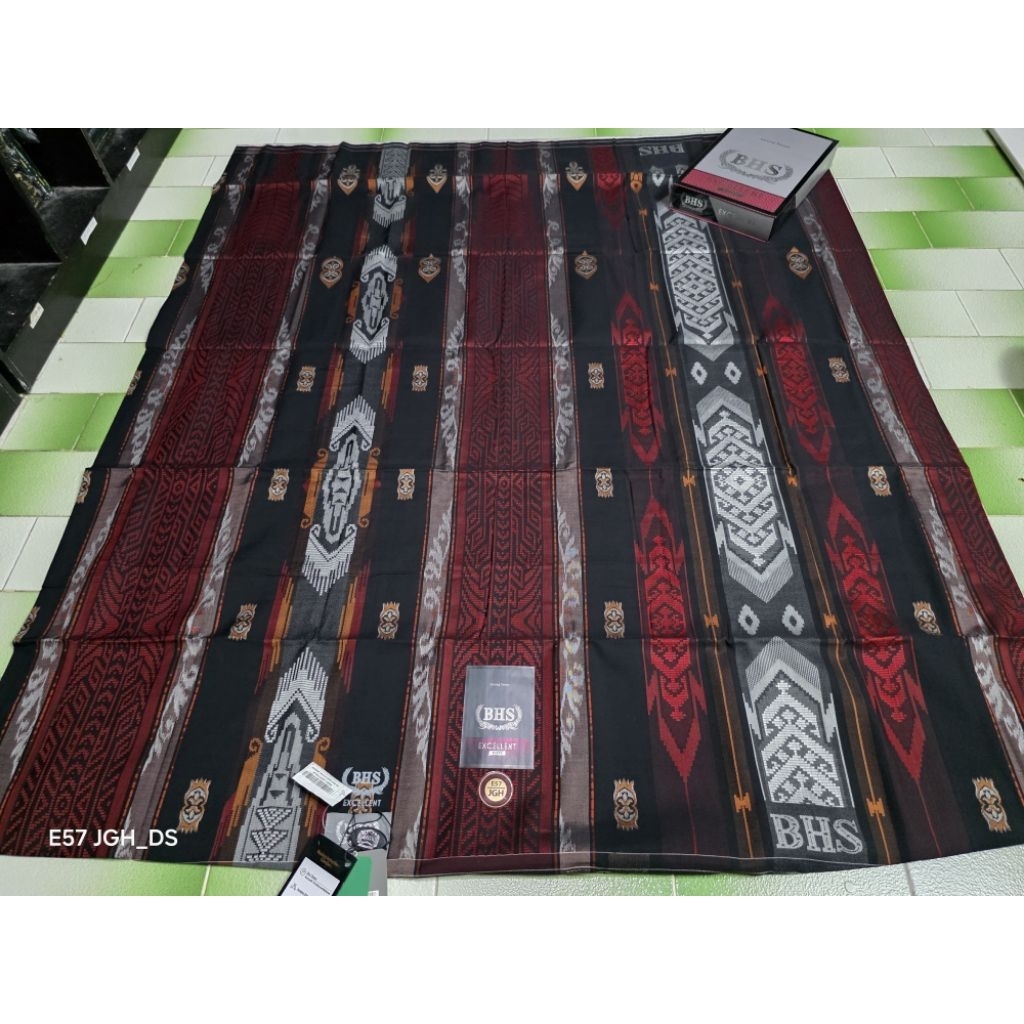 Sarung BHS Excellent Mercerized Jacquard Type JTB JGT JGF JGH JGD JSK JGK JGE Silver