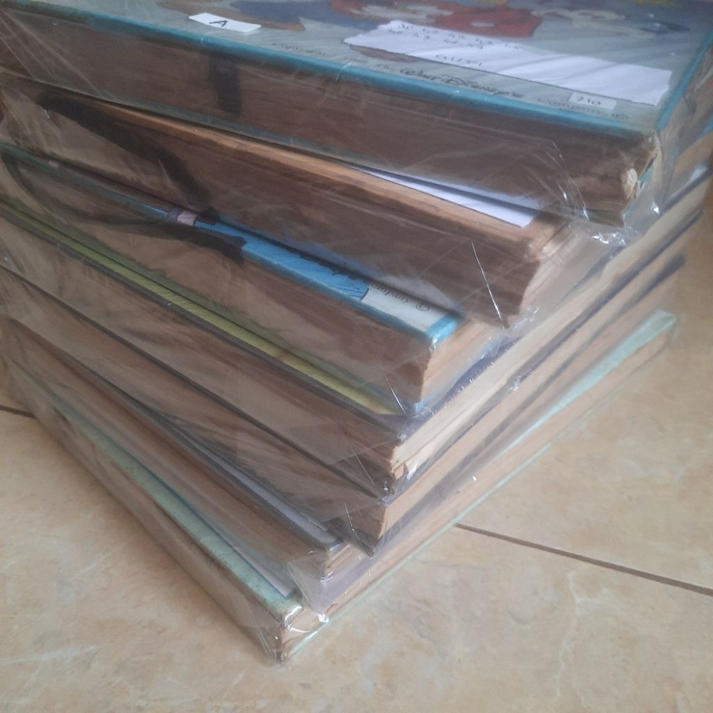 Bundel Hardcover Komik Lebar Album Walt Disney G U F I Isi 9 Sampai 12 Nomor Pilih Varian