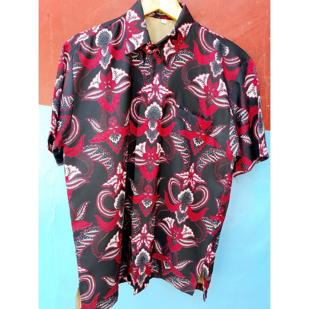 KEMEJA BATIK PRIA LENGAN PENDEK MERAH