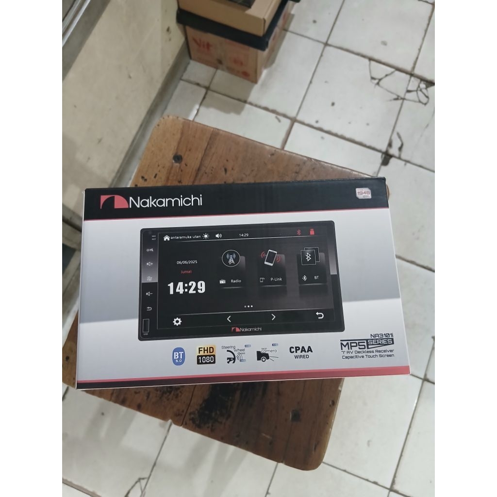 Head unit deckless nakamichi 7 inch MP5 NA3101i - Deckless nakamichi 7 inch MP5 NA3101i