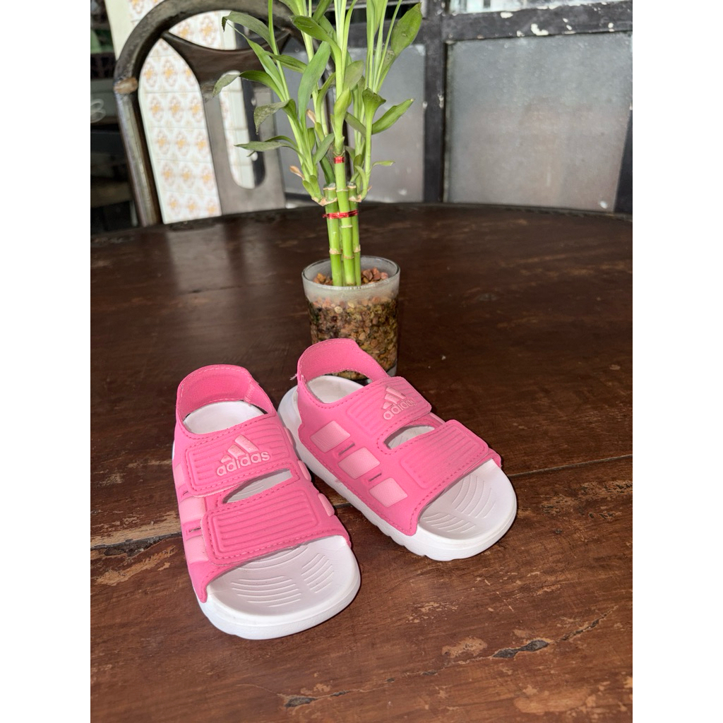 sepatu sandal anak perempuan 2 tahun ADIDAS ALTASWIM ORI SECOND