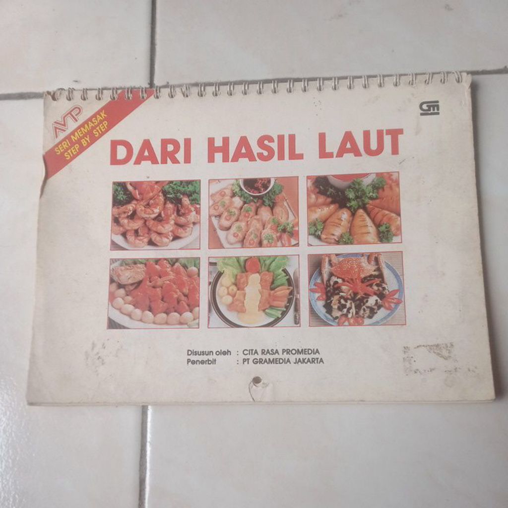 buku Dari hasil laut