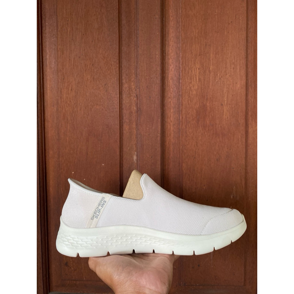 Sepatu skechers slip ins go walk flex size 42 (26,5 cm)