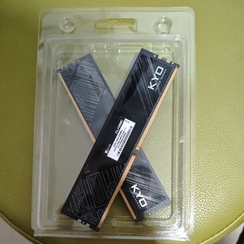 2x KYO RAM 16gb16GB DDR4 3200MHz bekas