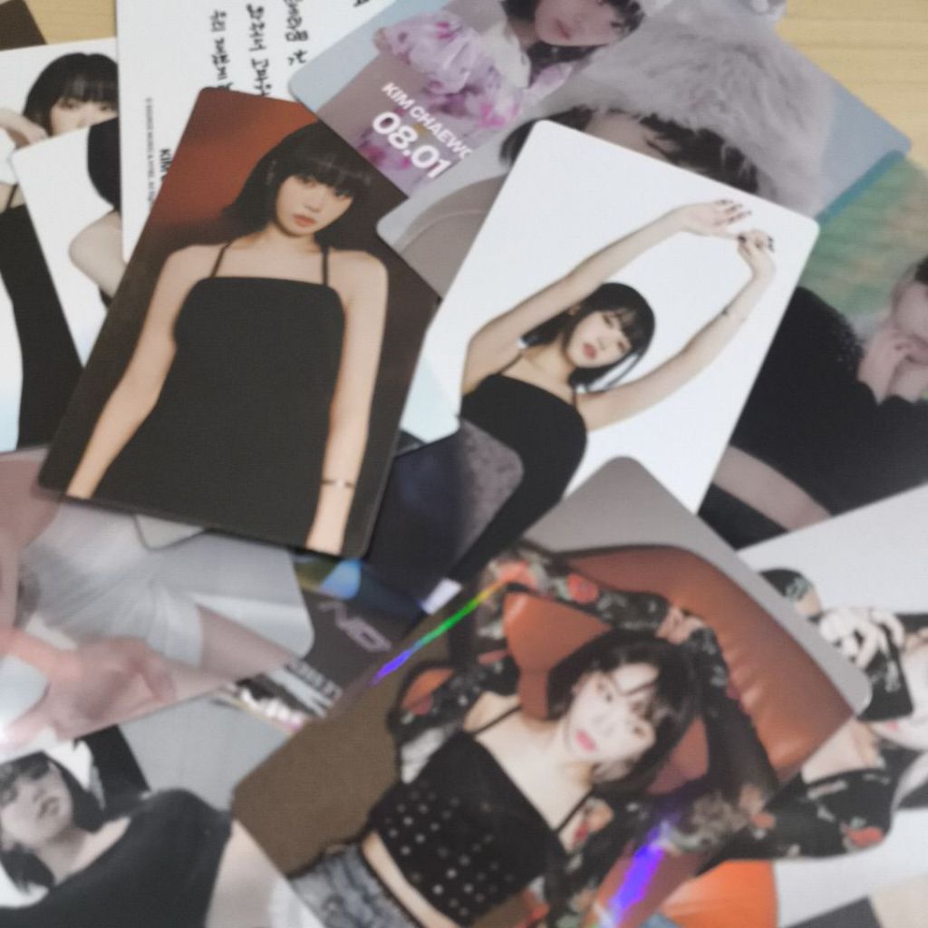 CHAEWON PHOTOCARD OFFICIAL RANDOM