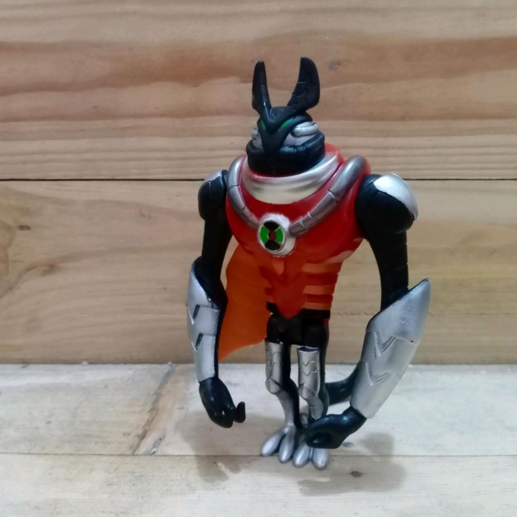 figure jet ray figure omnitrix omniverse Ben 10 - Omni-Kix Armor jet ray