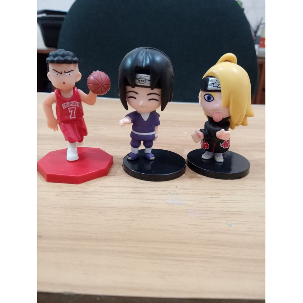 mainan anime preloved