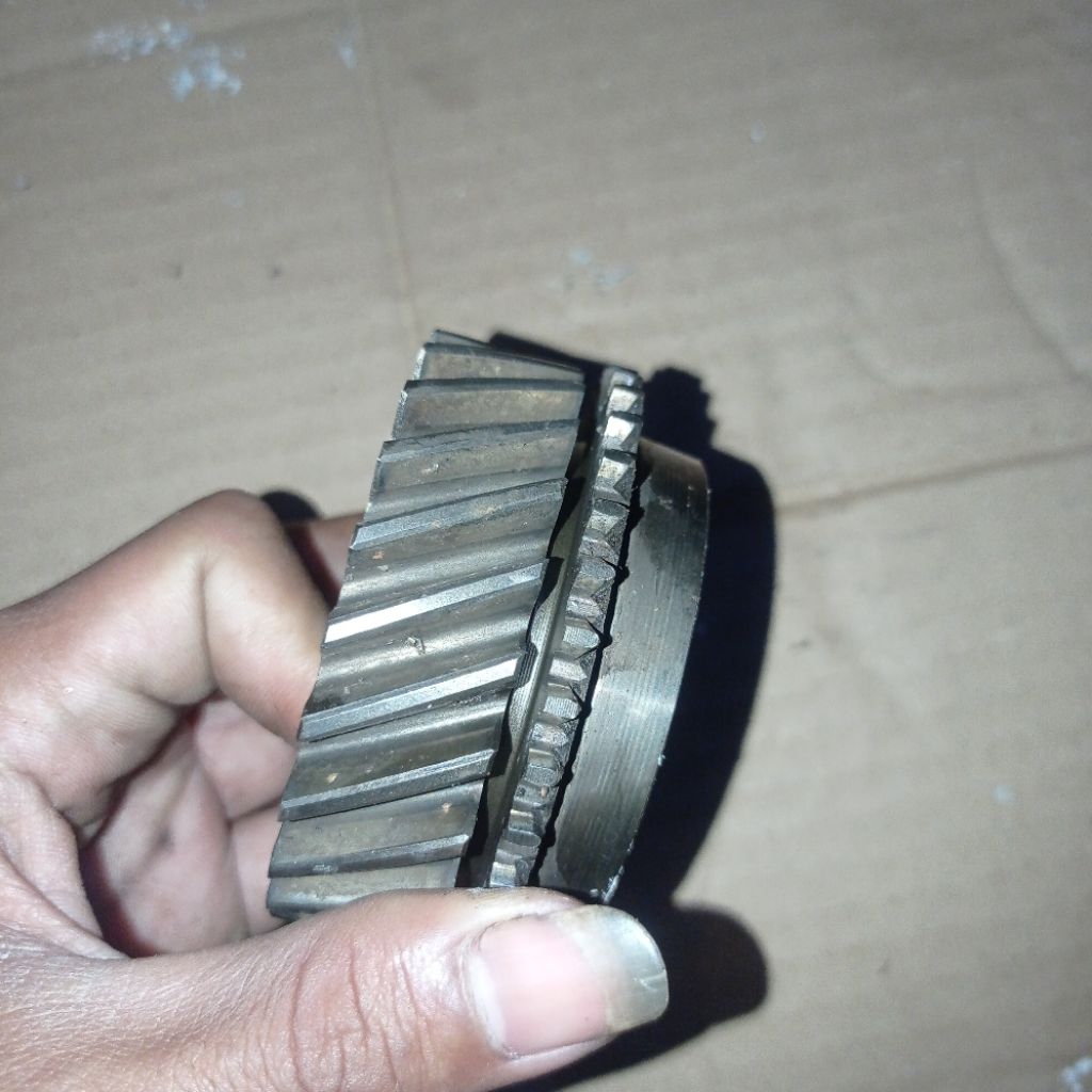 gigi transmisi no.3 L300 solar